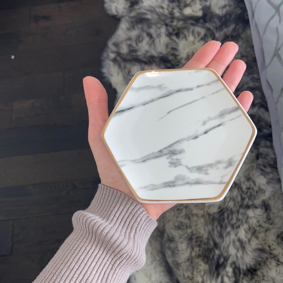 Ring/Bracelet/Earring Dish - Picture 1 of 4